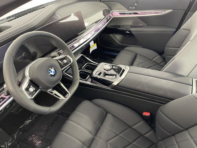 2025 BMW 7 Series 760i xDrive