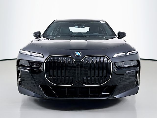 2025 BMW 7 Series 760i xDrive