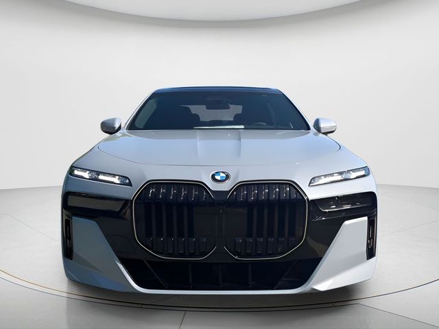 2025 BMW 7 Series 760i xDrive