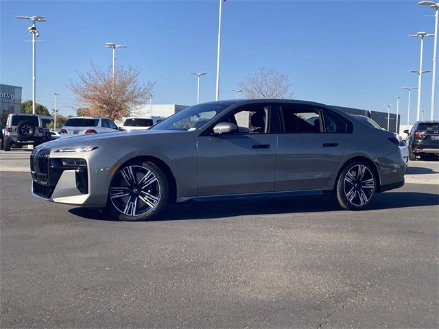 2025 BMW 7 Series 760i xDrive