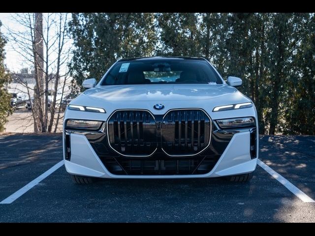 2025 BMW 7 Series 760i xDrive