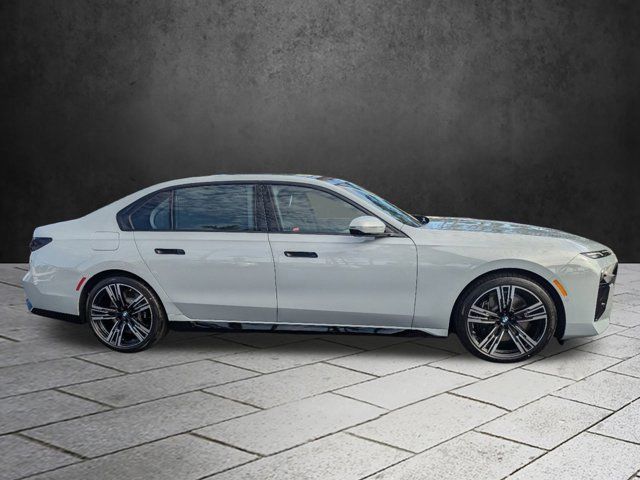 2025 BMW 7 Series 760i xDrive