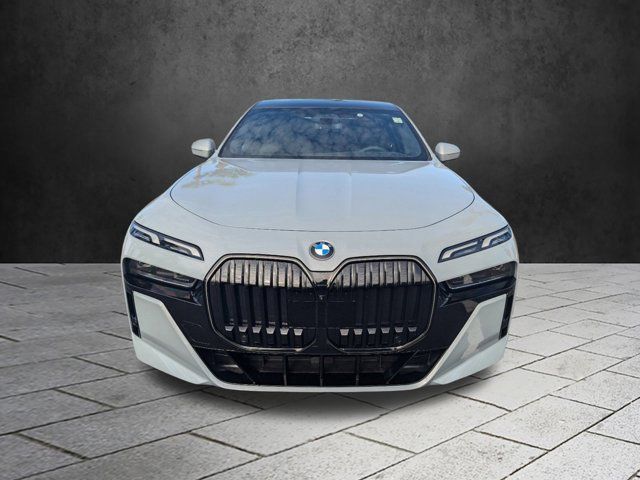 2025 BMW 7 Series 760i xDrive