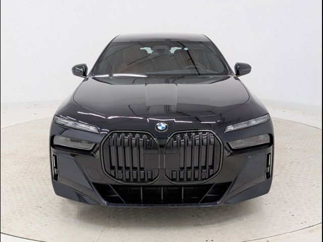 2025 BMW 7 Series 760i xDrive