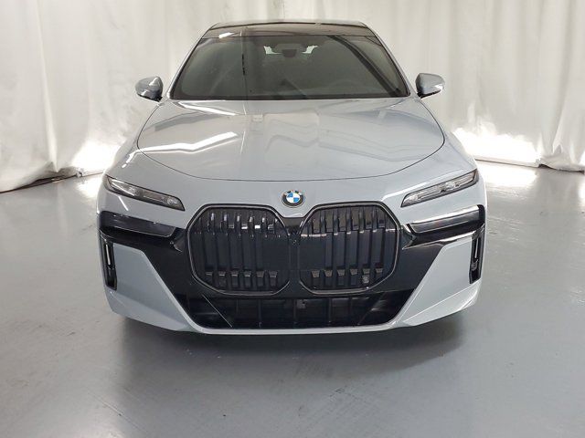 2025 BMW 7 Series 760i xDrive