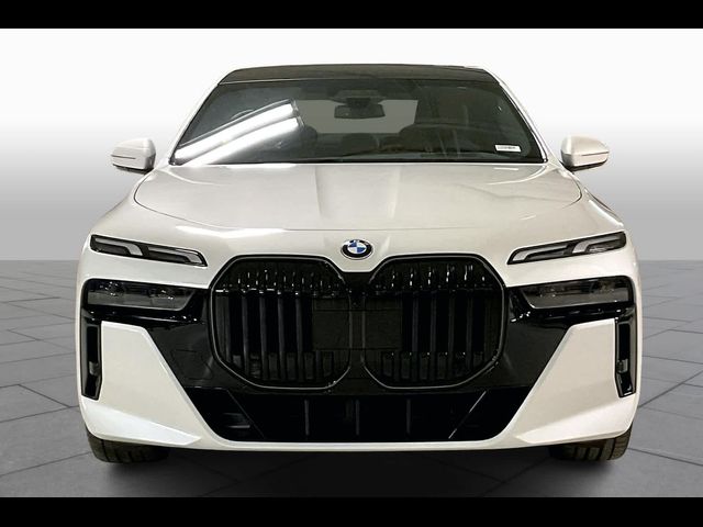 2025 BMW 7 Series 760i xDrive