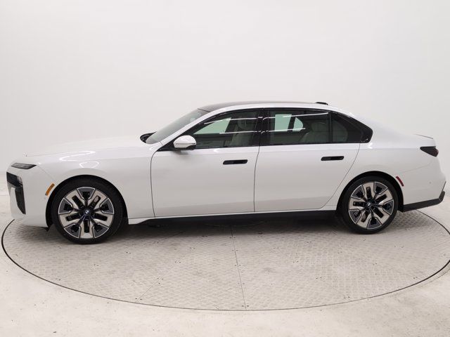 2025 BMW 7 Series 760i xDrive