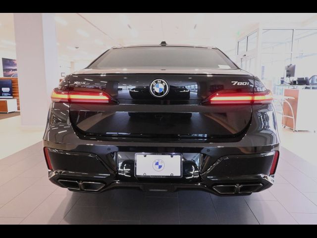 2025 BMW 7 Series 760i xDrive