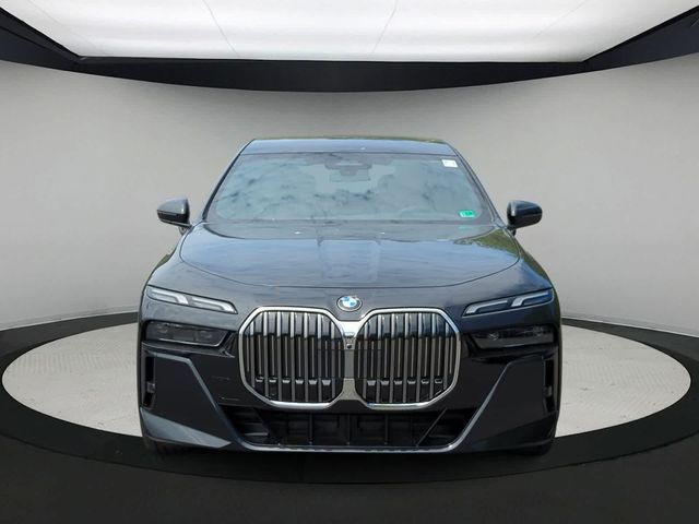 2025 BMW 7 Series 760i xDrive