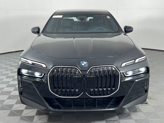 2025 BMW 7 Series 760i xDrive