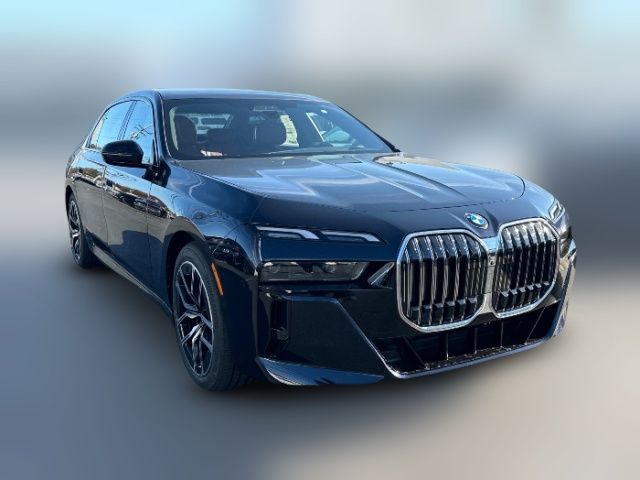 2025 BMW 7 Series 740i xDrive