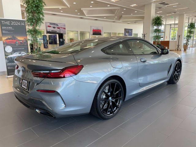 2025 BMW 8 Series 840i