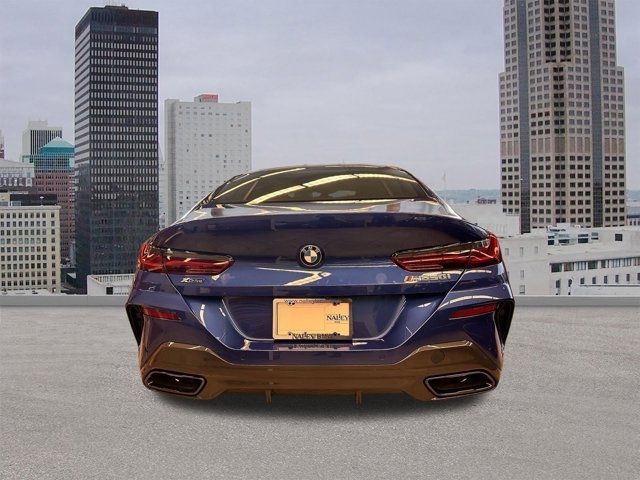 2025 BMW 8 Series M850i