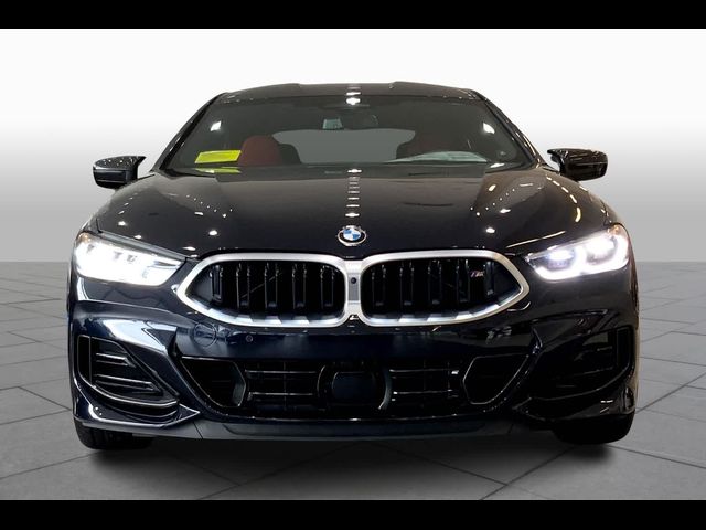 2025 BMW 8 Series M850i