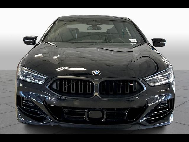 2025 BMW 8 Series M850i