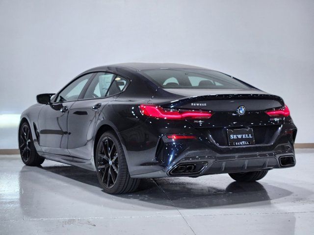 2025 BMW 8 Series M850i