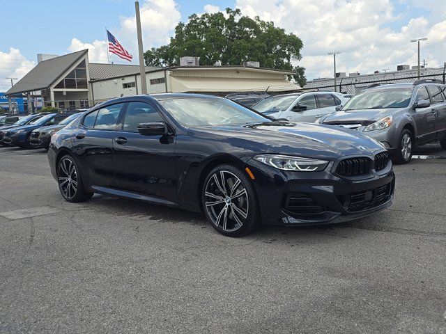 2025 BMW 8 Series M850i