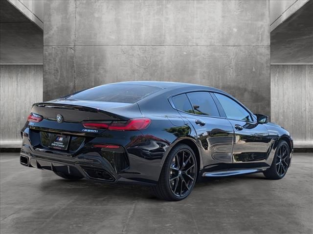 2025 BMW 8 Series M850i