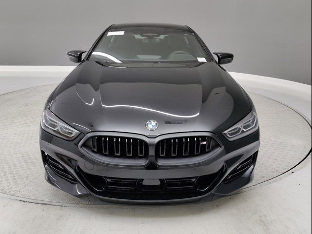 2025 BMW 8 Series M850i