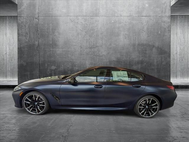 2025 BMW 8 Series M850i