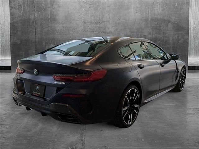 2025 BMW 8 Series M850i