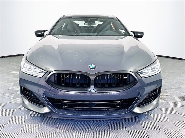 2025 BMW 8 Series M850i