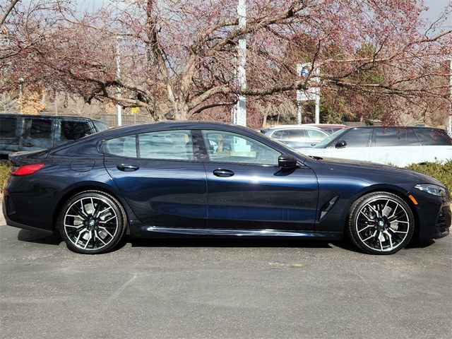 2025 BMW 8 Series M850i