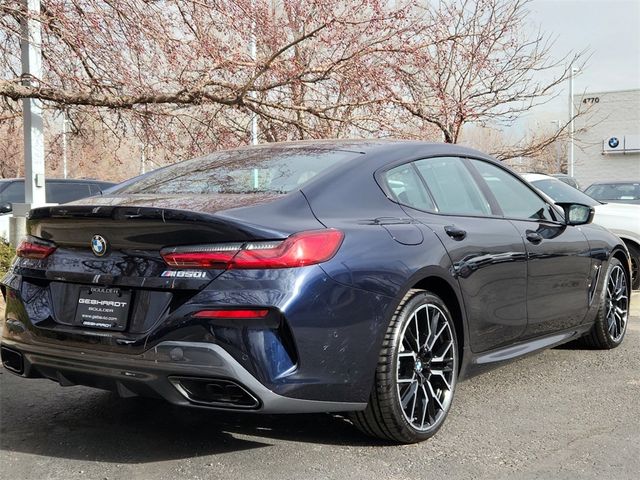 2025 BMW 8 Series M850i