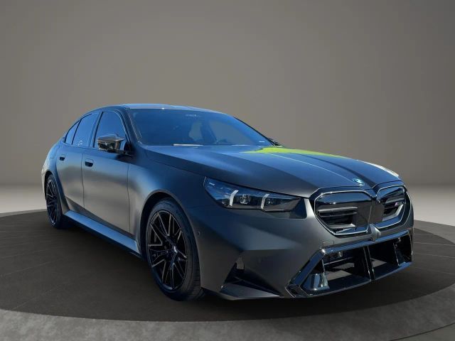 2025 BMW M5 Base
