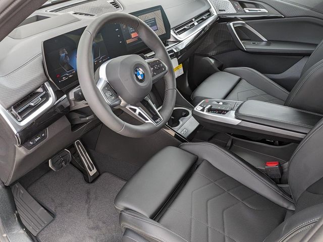 2025 BMW X2 xDrive28i