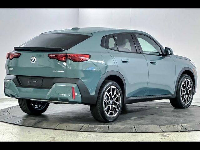 2025 BMW X2 xDrive28i