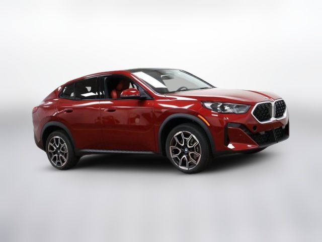 2025 BMW X2 xDrive28i
