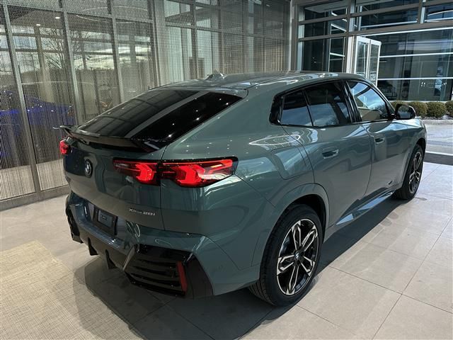 2025 BMW X2 xDrive28i