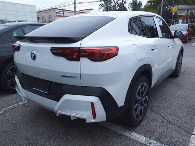 2025 BMW X2 xDrive28i