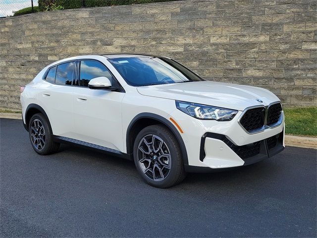 2025 BMW X2 xDrive28i