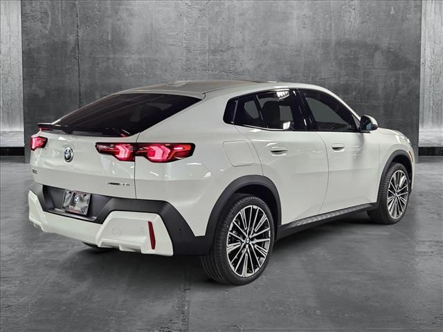 2025 BMW X2 xDrive28i