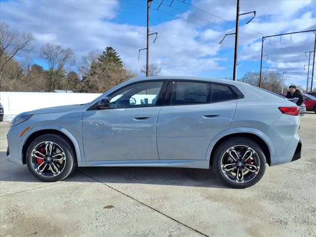 2025 BMW X2 xDrive28i