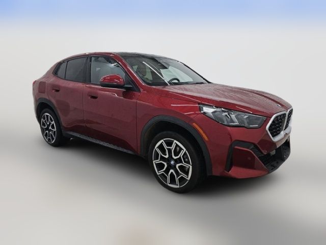 2025 BMW X2 xDrive28i