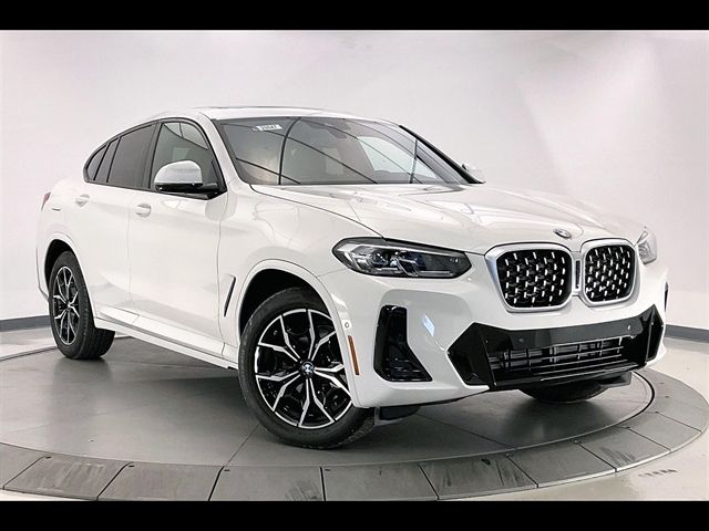 2025 BMW X4 xDrive30i