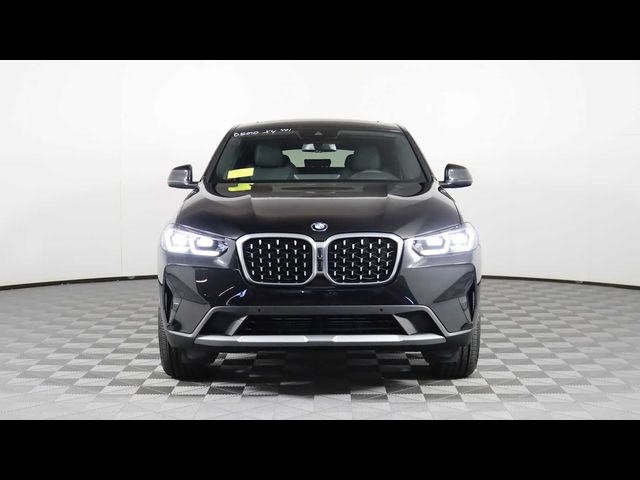 2025 BMW X4 xDrive30i