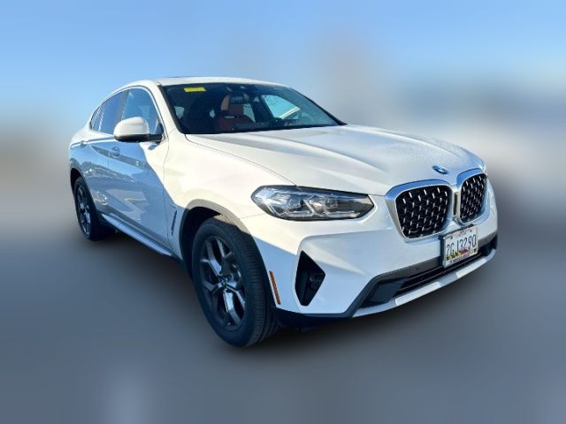 2025 BMW X4 xDrive30i