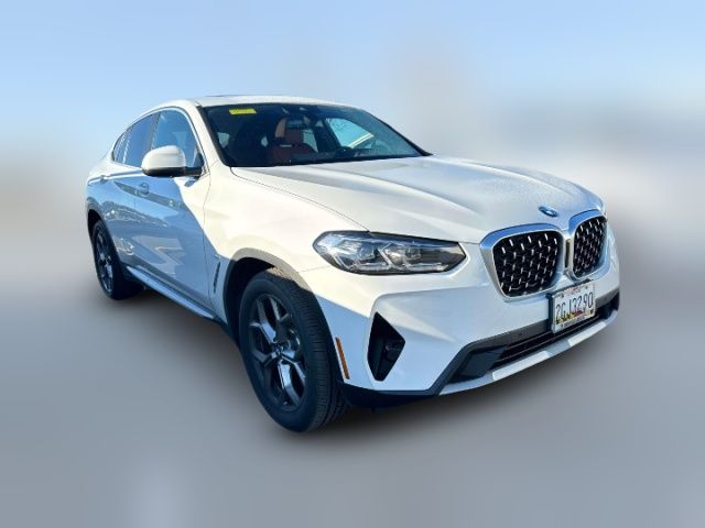 2025 BMW X4 xDrive30i