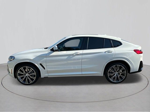 2025 BMW X4 xDrive30i