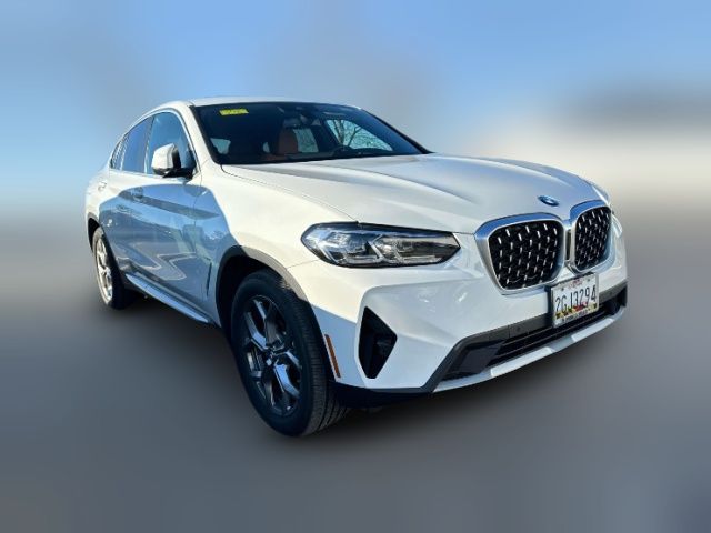 2025 BMW X4 xDrive30i