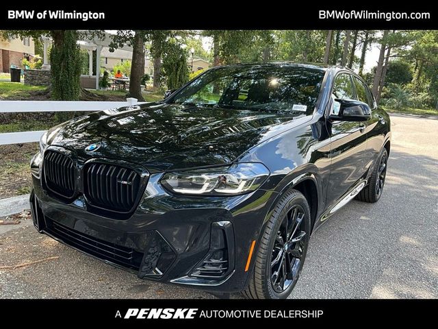 2025 BMW X4 M40i