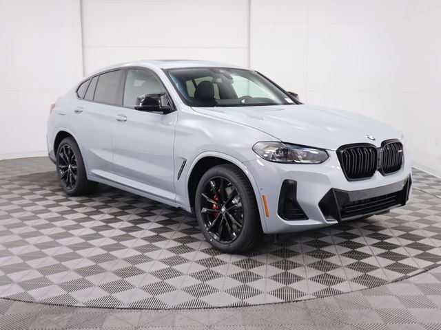 2025 BMW X4 M40i