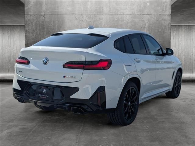 2025 BMW X4 M40i