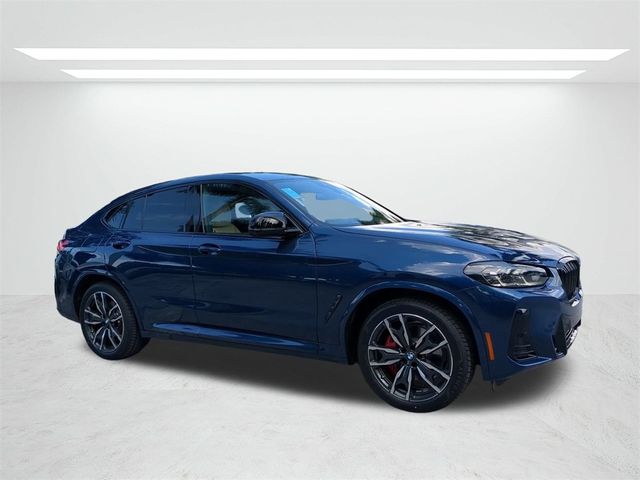 2025 BMW X4 M40i