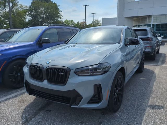 2025 BMW X4 M40i