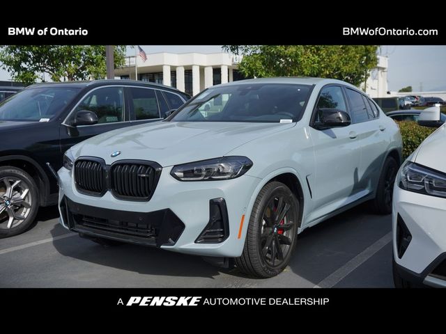 2025 BMW X4 M40i